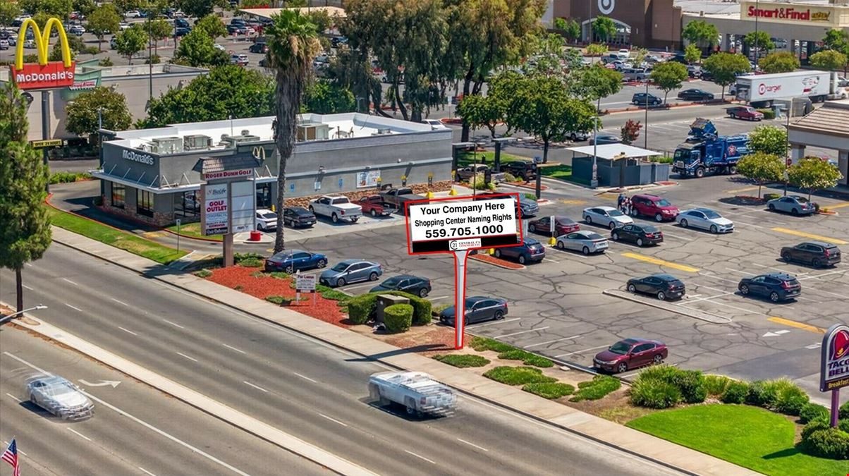 ±67,259 SF Blackstone Ave Retail Building