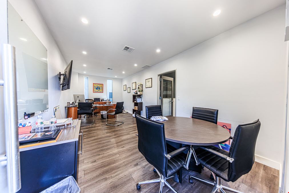 2330 Westwood Blvd