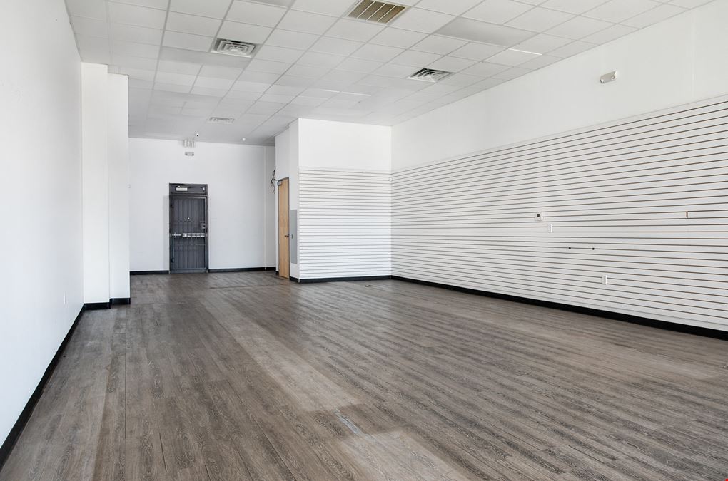 Retail Leasing Opportunity Near Walmart