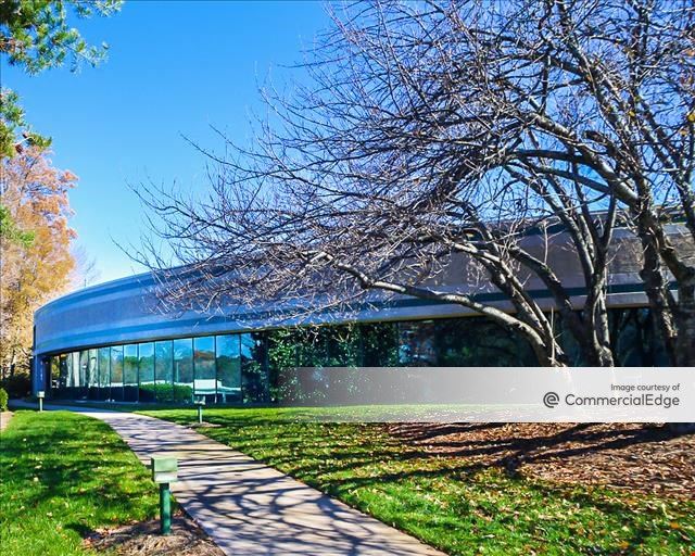 Lakeside Centre - 1927 & 1957 Lakeside Pkwy