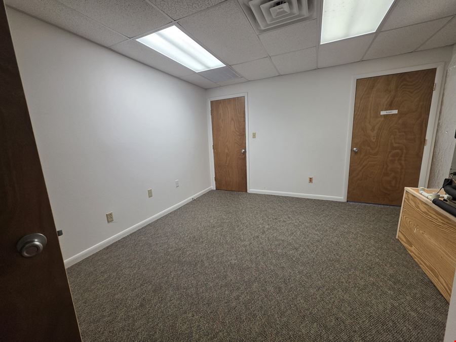 Prime ±4,000 SF Office/Industrial Building in the Space Port Commerce Park