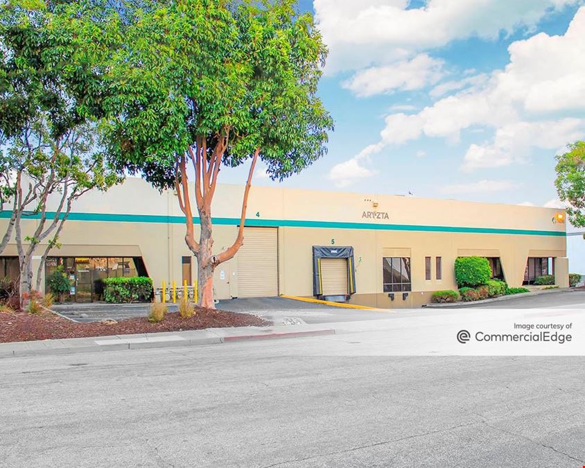 14300-14390 Catalina St.