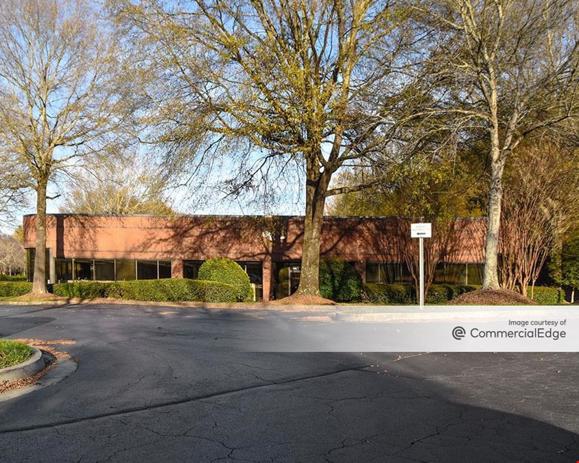 Chattahoochee Corners - 4365 River Green Pkwy