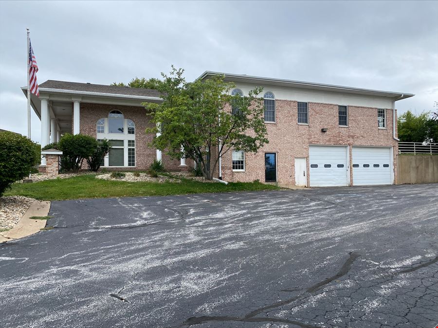 2705 Happy Joe Dr, Bettendorf, IA