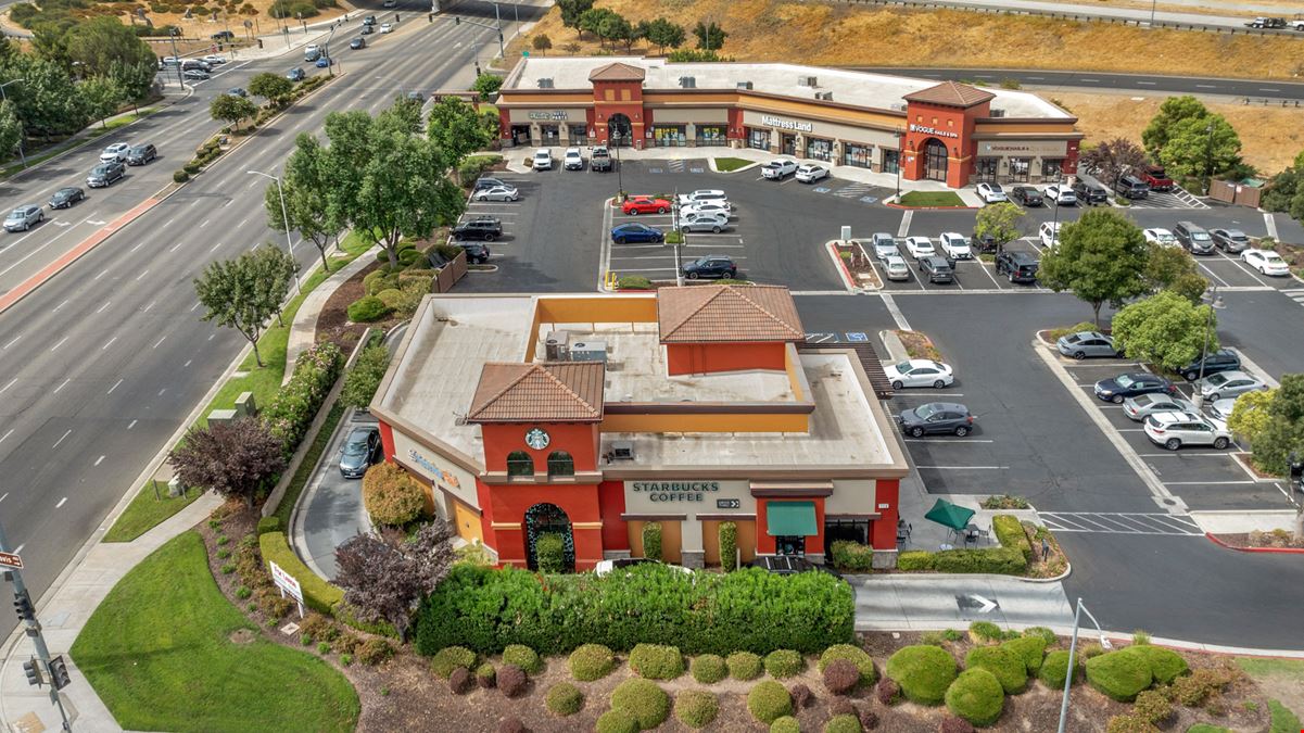 Tuscan Plaza Shopping Center: Prime Retail End Cap & Shop Space