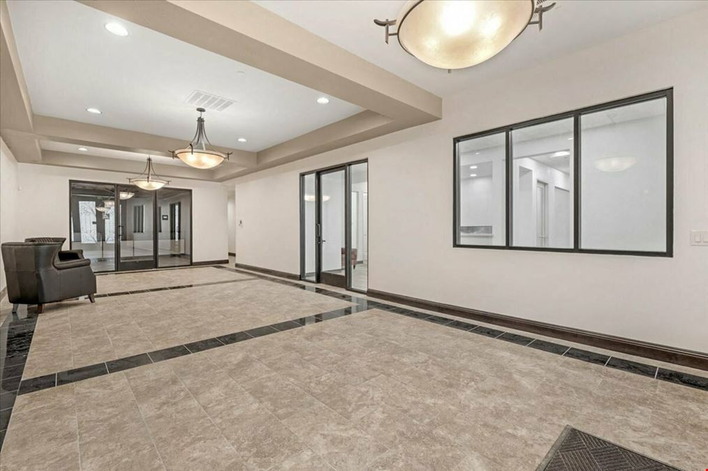 Prime Professional Office Space Located in NW Fresno