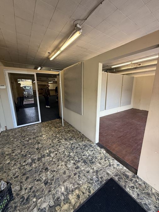 2,000 SF Retail for Lease