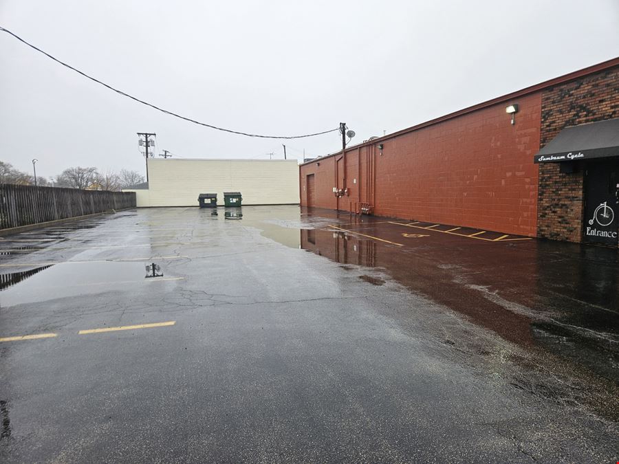 114 N Larkin Ave