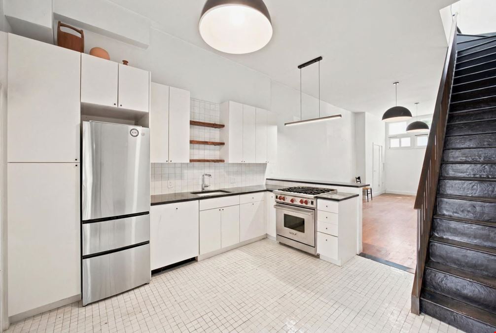 251 Graham Ave
