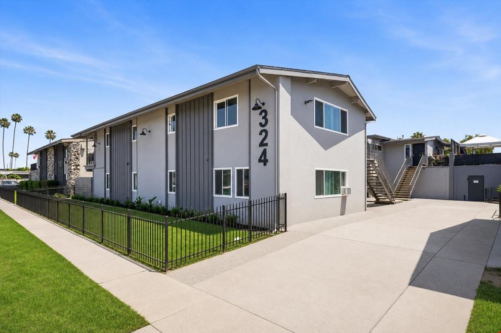 324 E. Leatrice Ln
