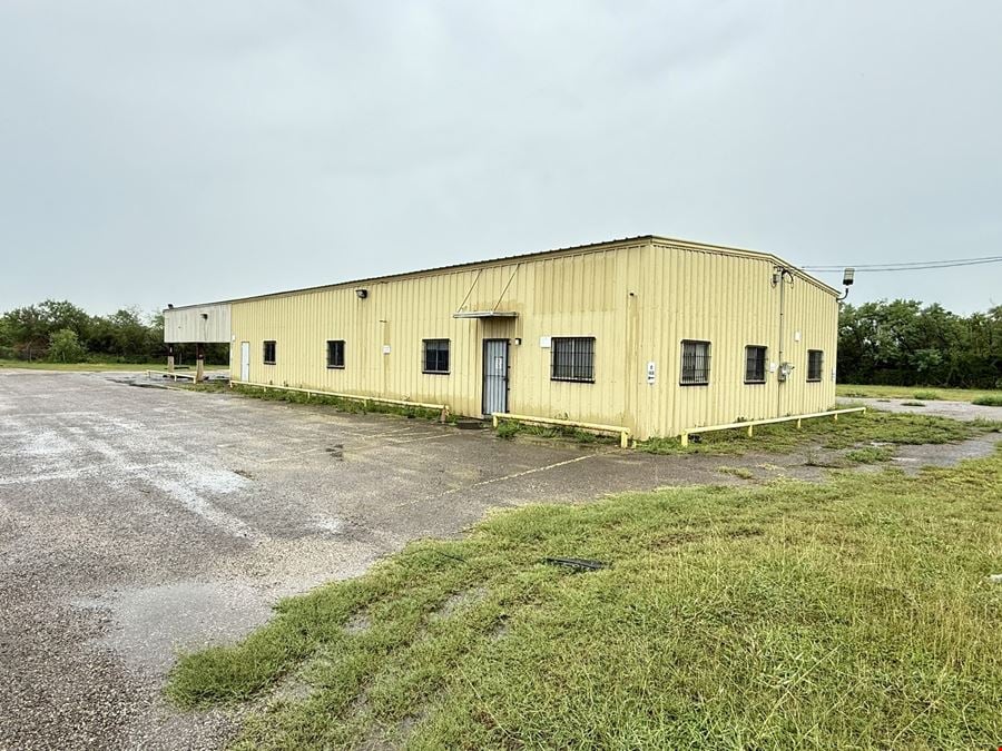 5,475 SF Office/Shop on 1.75 Acres