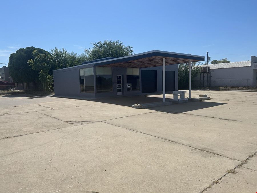 330 N Main St
