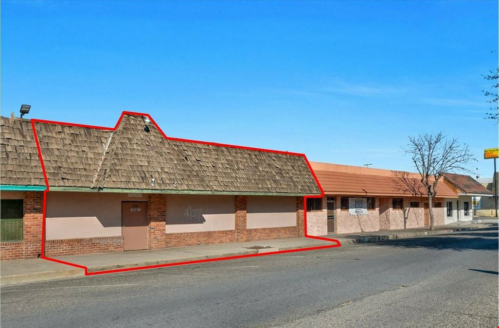 ±3,000 SF Retail Building Off Park Blvd in Orange Cove, CA