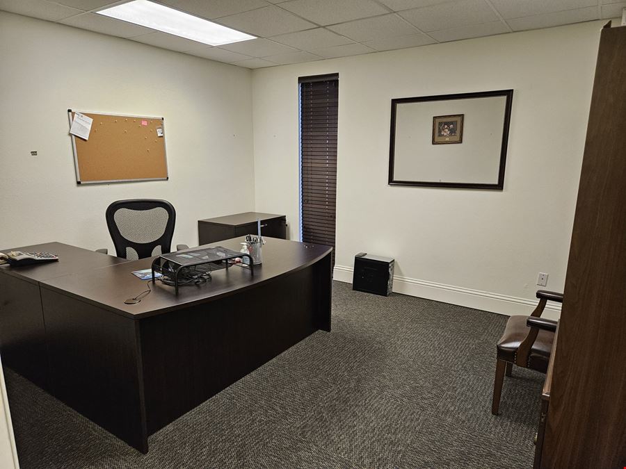 1400 East Oakland Park Boulevard, Ste. 100 & 102