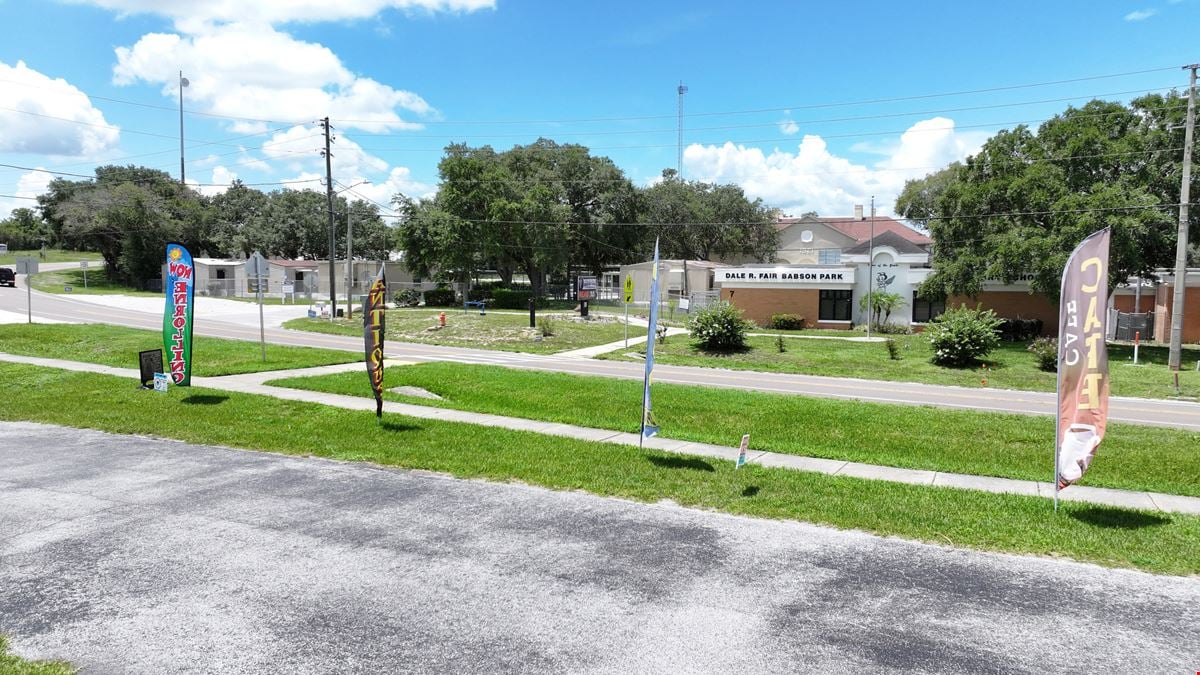 Retail Center on N Scenic Highway