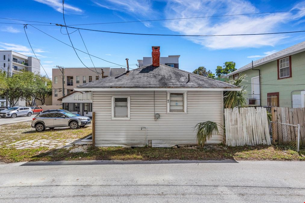7 South Rhoda Court