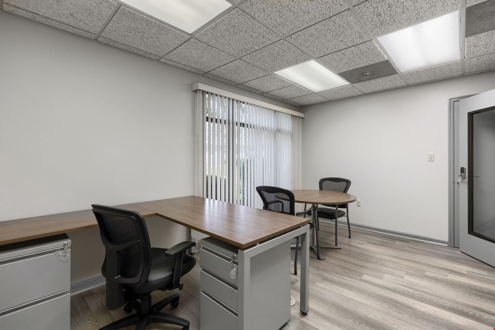 The Hub on Harvard - Executive Office Suites & Coworking