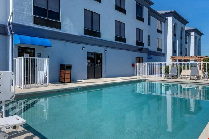 Best Western Plus Orlando East- UCF Area