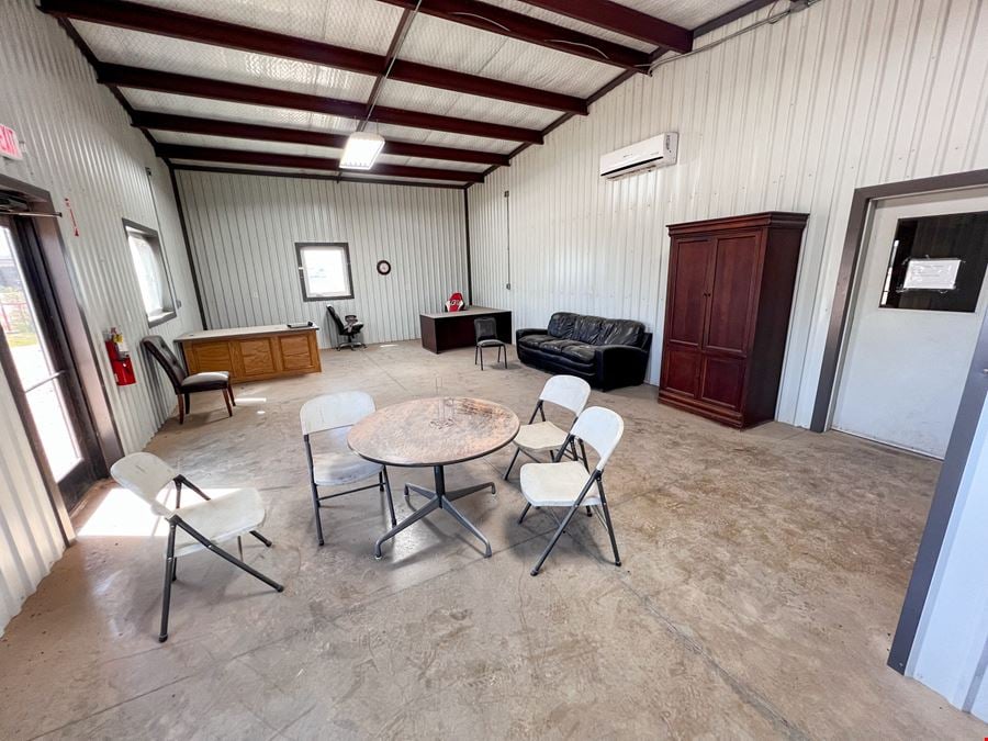 1914 South Co Road 1083