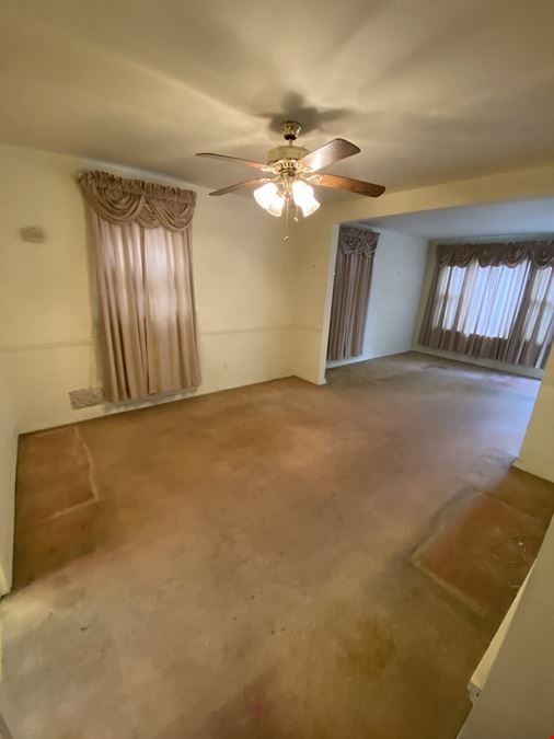 MAJOR INVESTMENT OPPORTUNITY IN RIGGS PARK - DC ESTATE SALE!