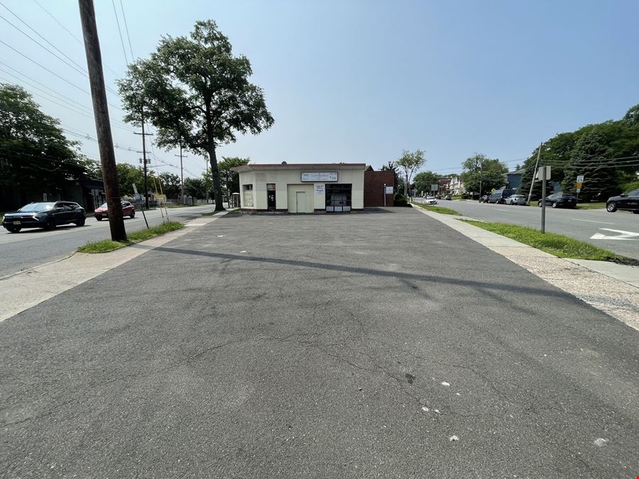 755 Main St
