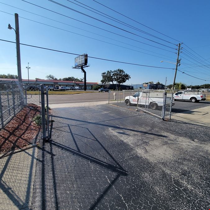 State Road 52 – Vehicle Retail
