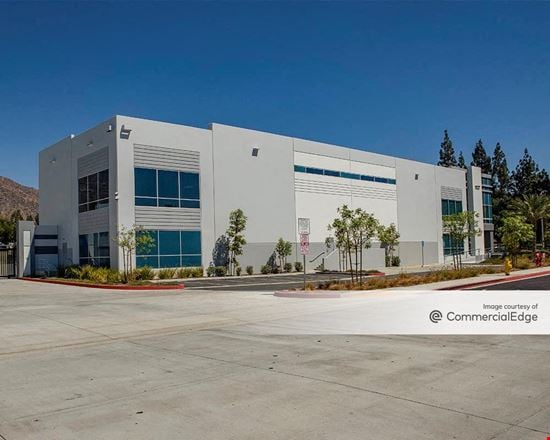 Preview of Industrial space for Rent at 1029 North Todd Avenue