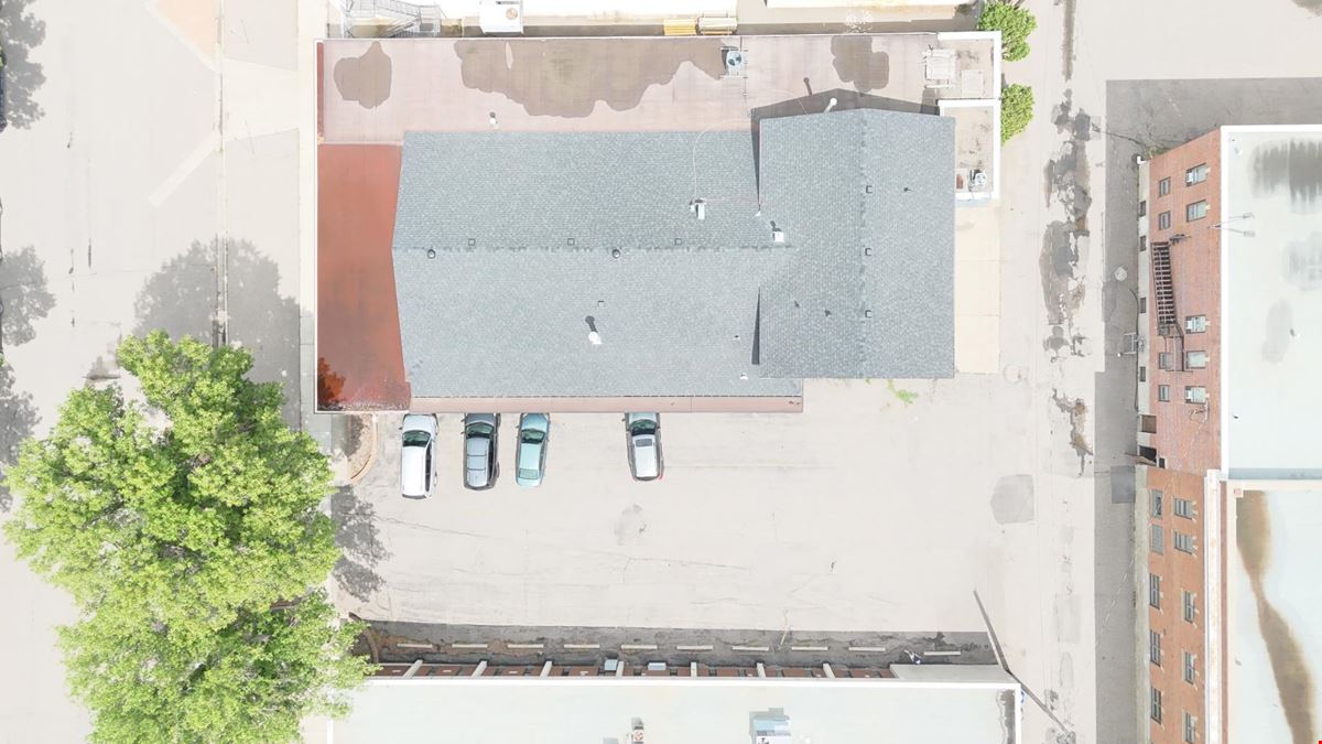 327 10 Street South
