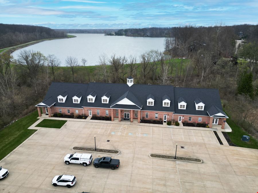 3745 Medina Rd