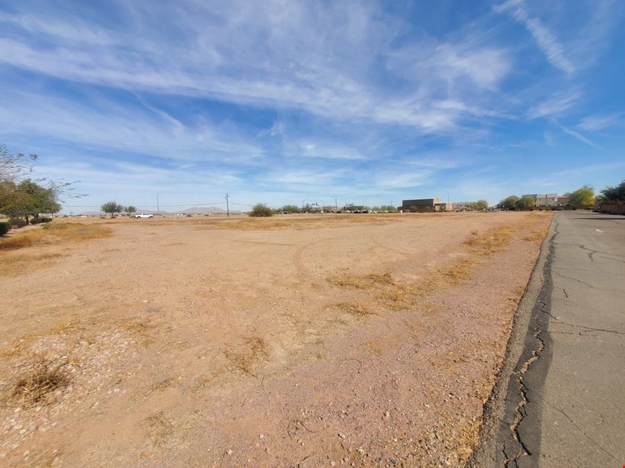 3.4 Acres for Office For Sale in Casa Grande