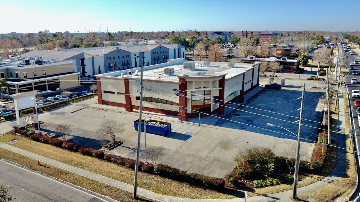 Former CVS Pharmacy For Sublease