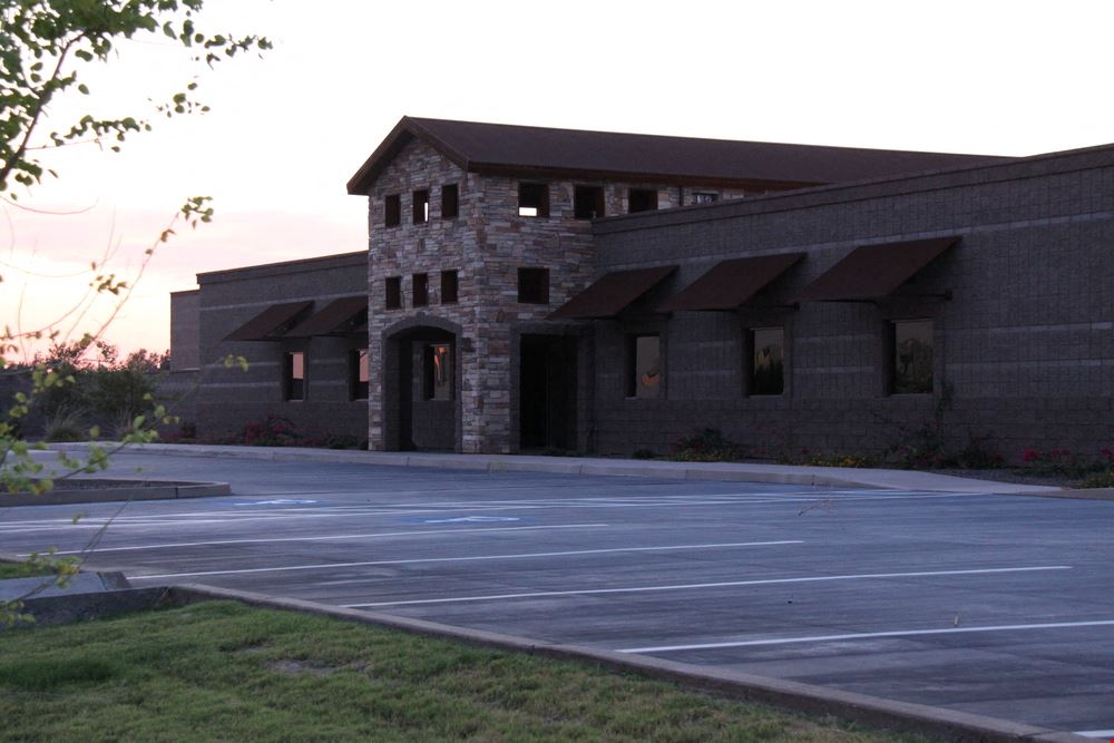Yuma Commerce Center