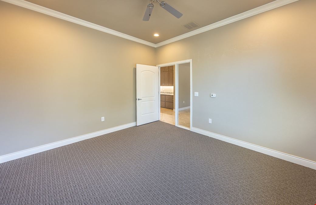 10607 Quaker Ave