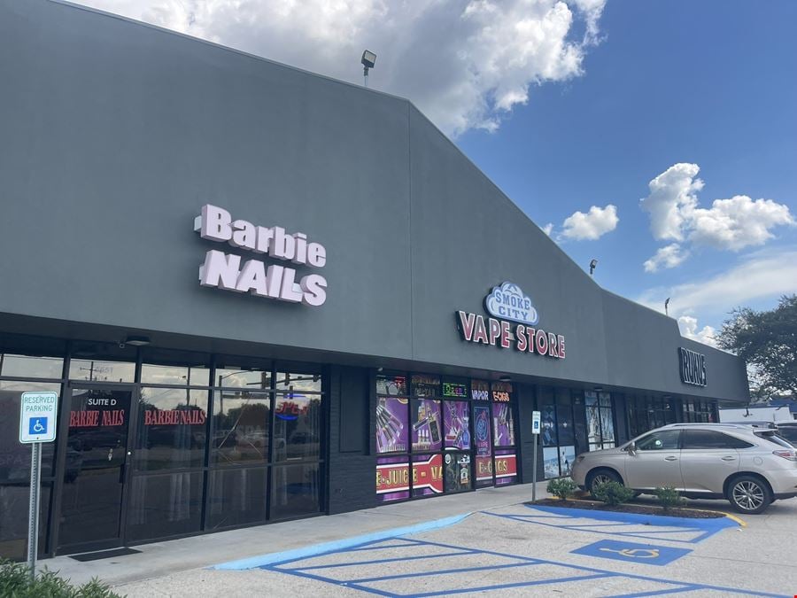 Hard Corner Shopping Center on Jones Creek Rd. for Lease