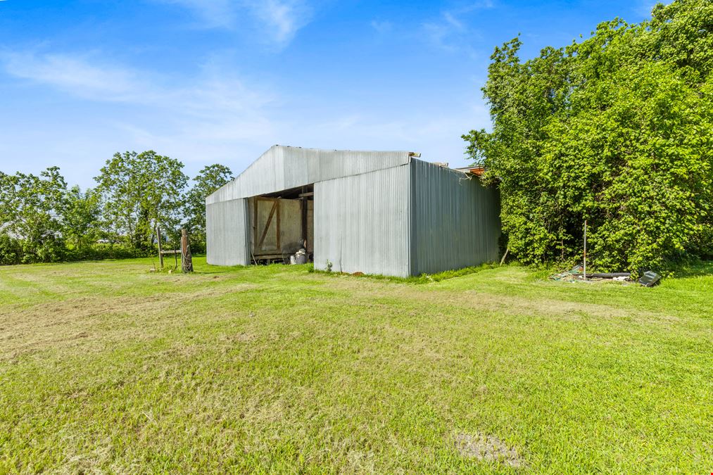 Prime Opportunity 4.276 Acres in Pearland, Texas