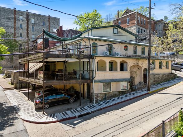 Preview of Retail space for Rent at 10 Mountain St