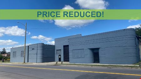 Preview of Industrial space for Rent at 8820 Lyndon St