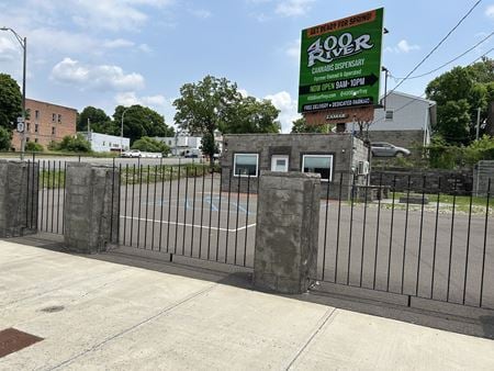 Preview of commercial space at 328 8th Street