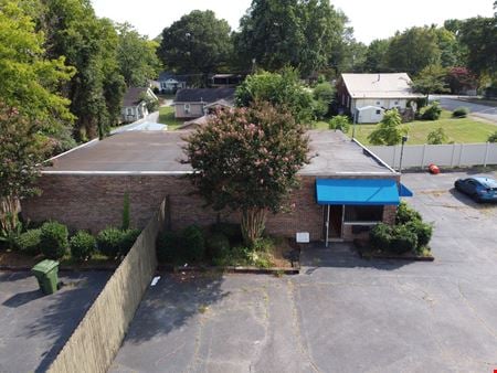 Preview of Retail space for Rent at 2913 Governors Drive Southwest