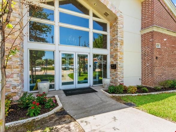 Preview of Office space for Rent at 425 E Southlake Blvd