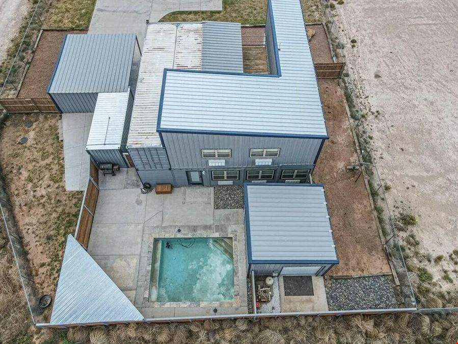 Industrial Space & Housing w/ Pool