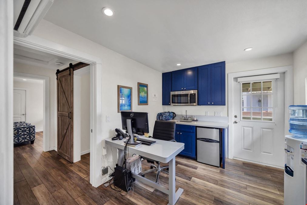 Wailuku Gem: Prime Office Space w/ Expansion Potential
