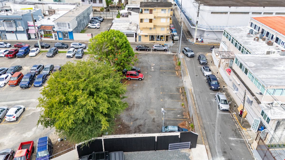 Prime Corner Commercial Building @ Downtown Caguas - For Sale