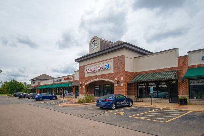 Preview of Retail space for Rent at 1006 - 1078 E. Algonquin Rd.