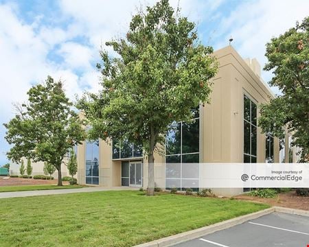 Preview of commercial space at 850 Jarvis Dr