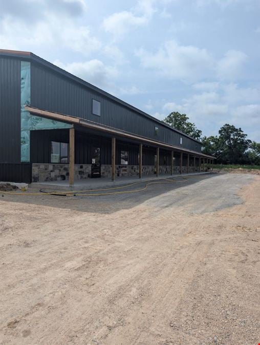 I-43 Business Suites