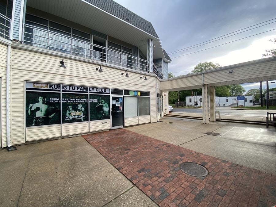770 Middle Neck Rd