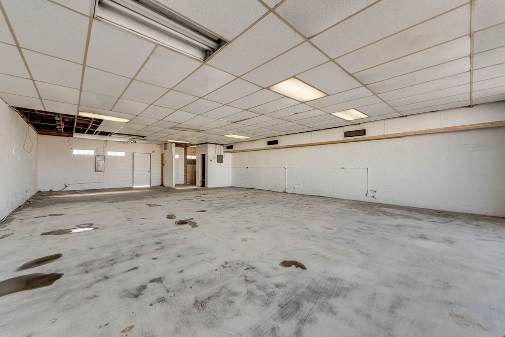 Customizable Office/Retail Space