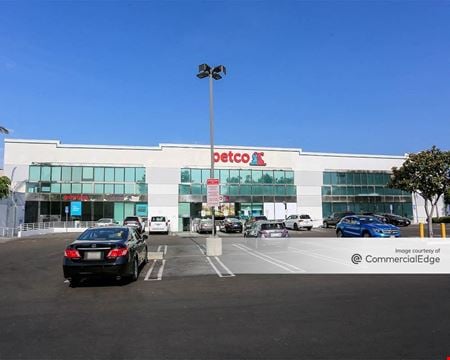 Preview of Retail space for Rent at 200 South La Brea Avenue