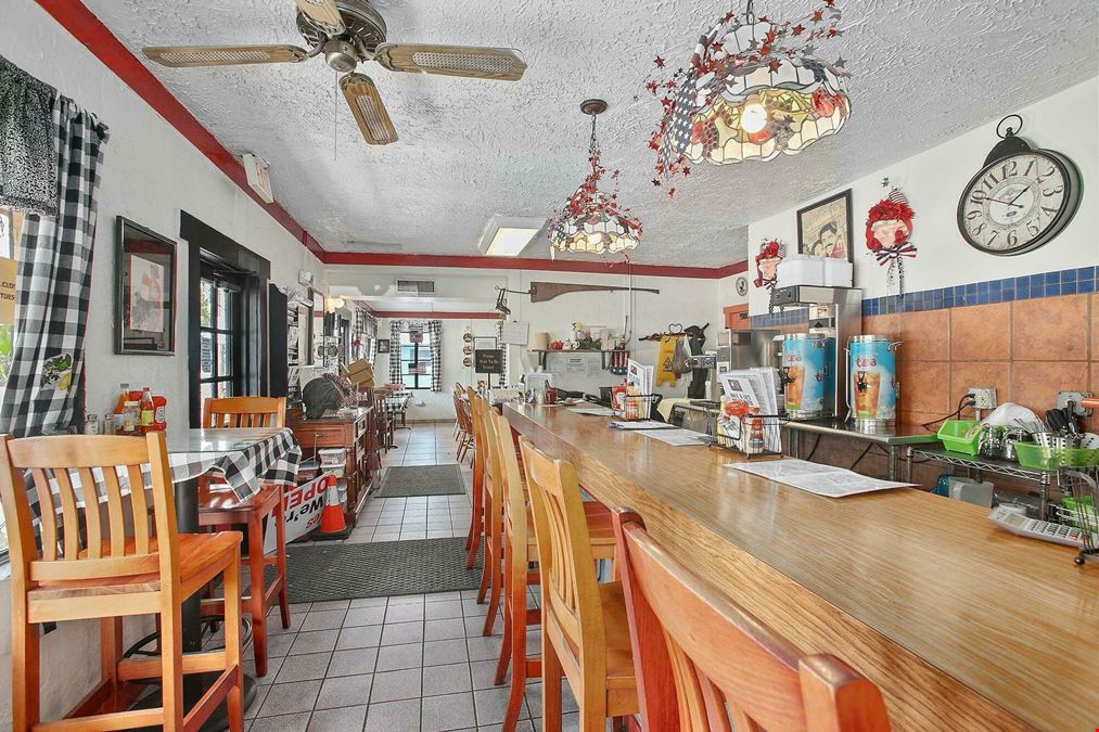 Established DeLand Restaurant Opportunity